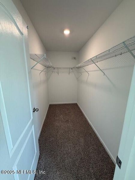 Spacious, unfurnished interior of a new home in Grand Reserve, Bunnell (Image 34).