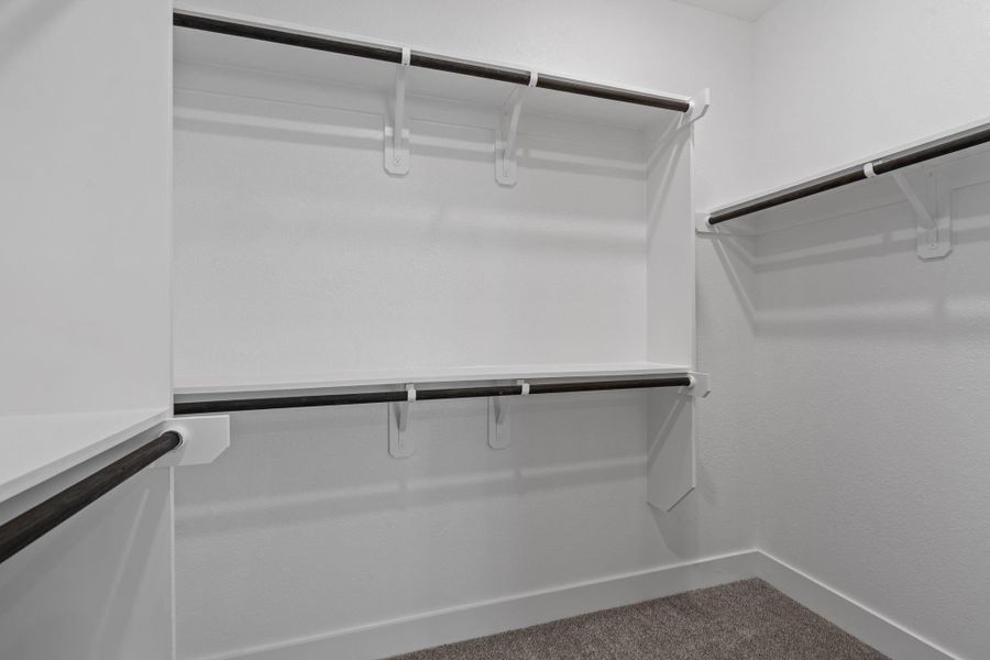 Spacious, unfurnished interior of a new home in Meridiana, Iowa Colony (Image 18).