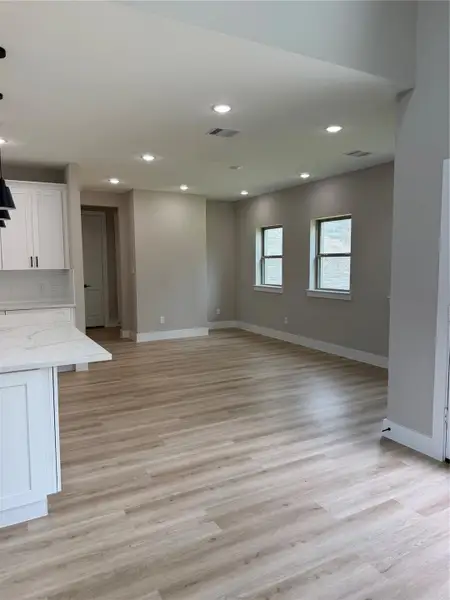 Spacious, unfurnished interior of a new home in , Spring (Image 11).