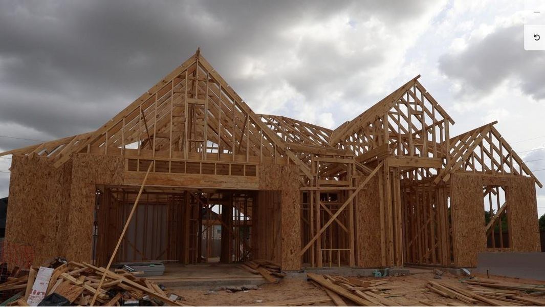 Image 6 of a home in Cross Creek Ranch 65′.