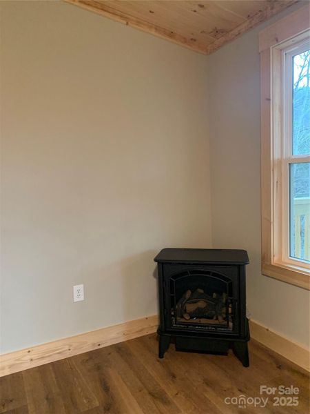 Image 41 of a home in .