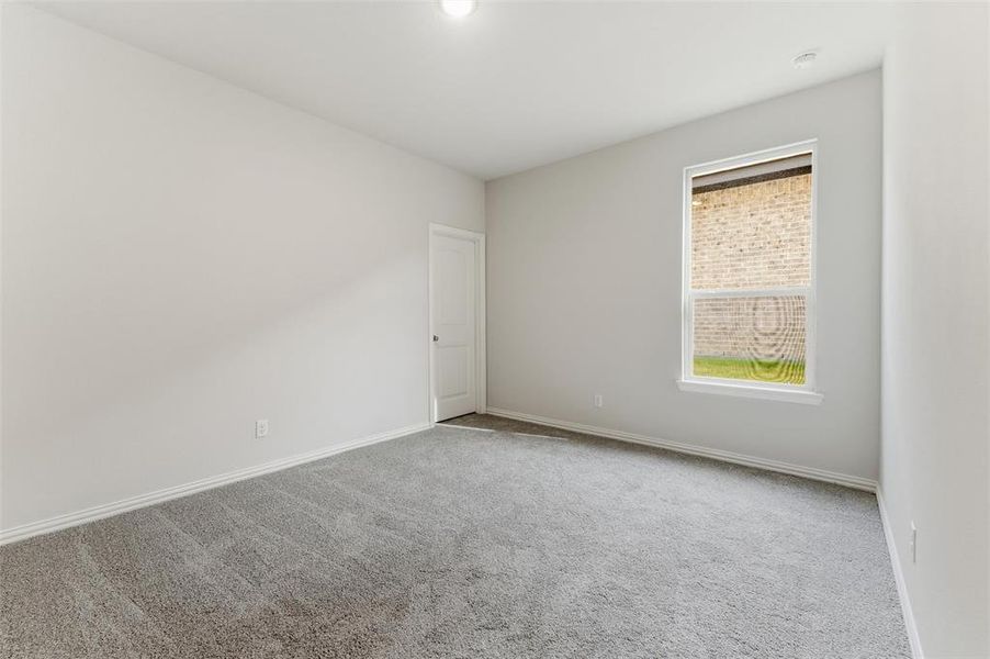 Spacious, unfurnished interior of a new home in Liberty Pointe, Gainesville (Image 14).