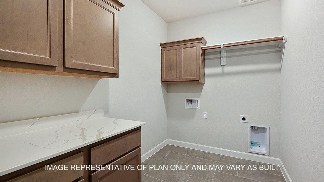 Furnished interior view inside a new home in Wellborn Settlement, College Station (Image 4).