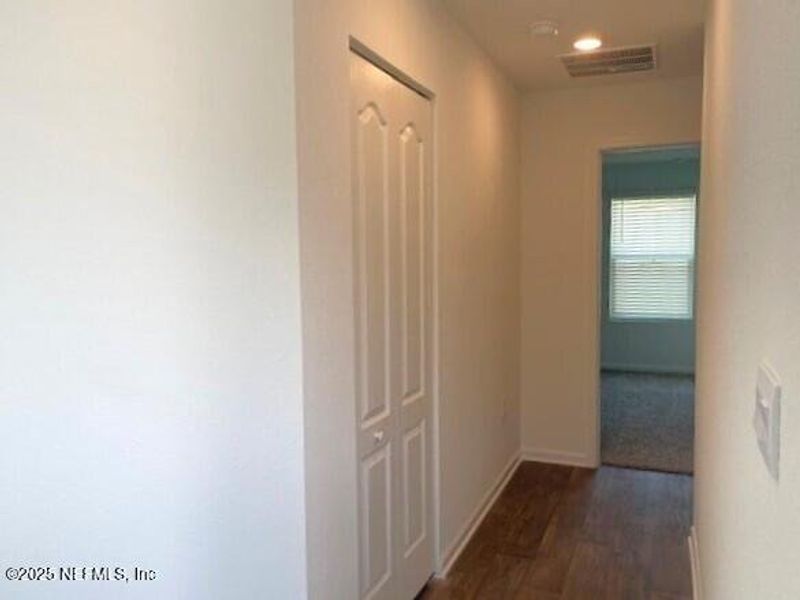 Spacious, unfurnished interior of a new home in The Arbors, Jacksonville (Image 31).