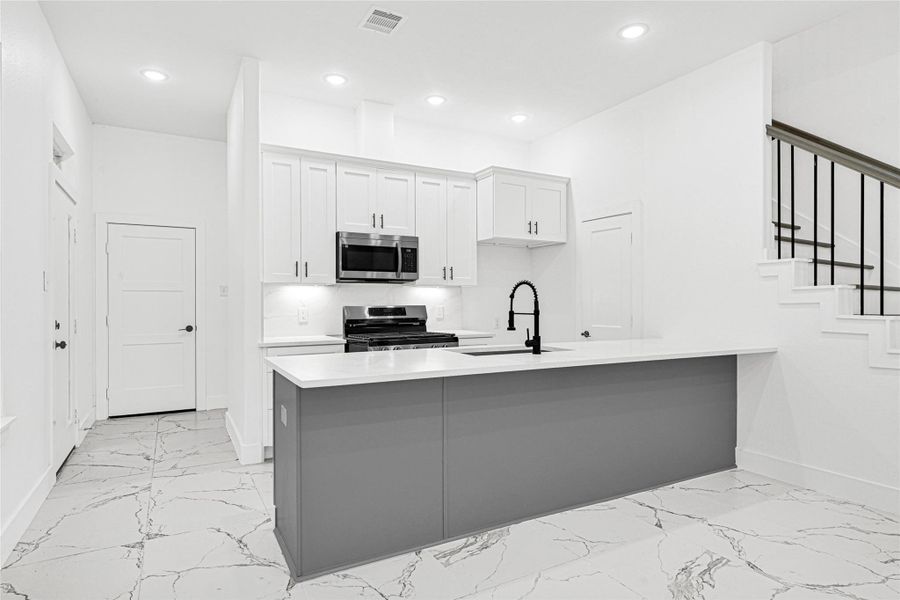 Furnished interior view inside a new home in , Houston (Image 7). Furnished interior view inside a new home in , Houston (Image 7).