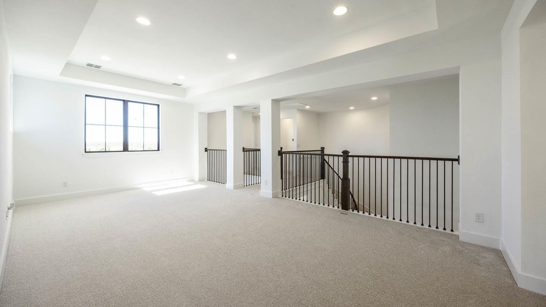 Spacious, unfurnished interior of a new home in Palmera Ridge 70', Leander (Image 9). Spacious, unfurnished interior of a new home in Palmera Ridge 70', Leander (Image 9).