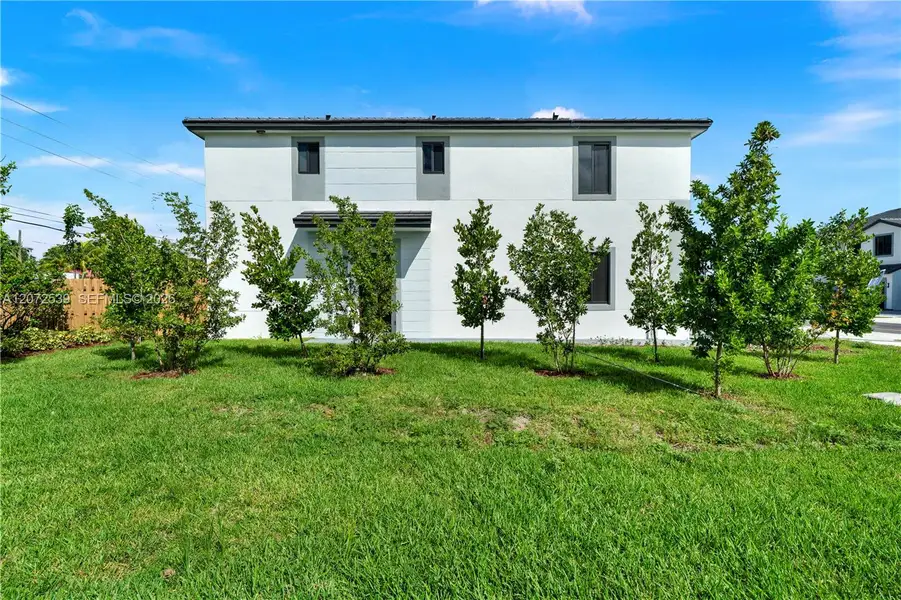 Exterior details and patio area of a home in , Homestead (Image 4).