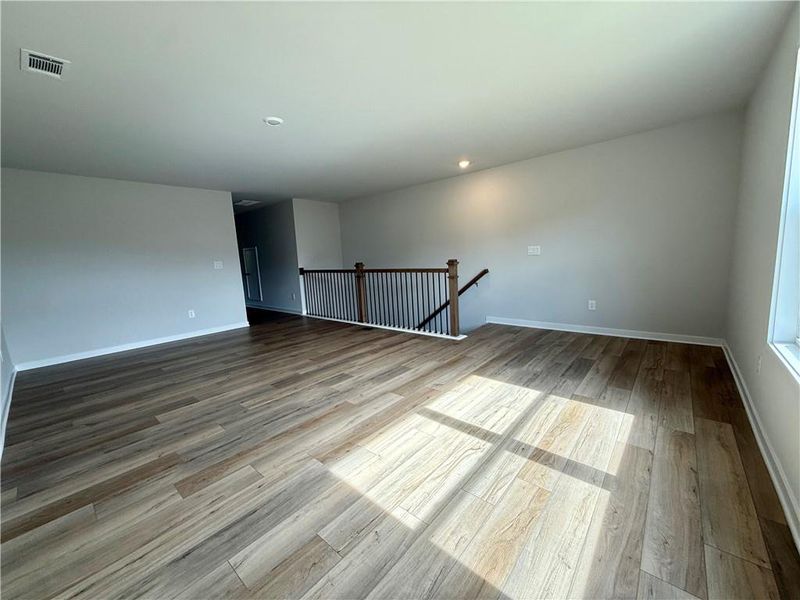 Spacious, unfurnished interior of a new home in Ponderosa Farms Reserve, Gainesville (Image 44).