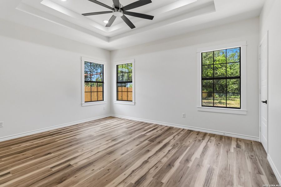 Spacious, unfurnished interior of a new home in , San Antonio (Image 23).