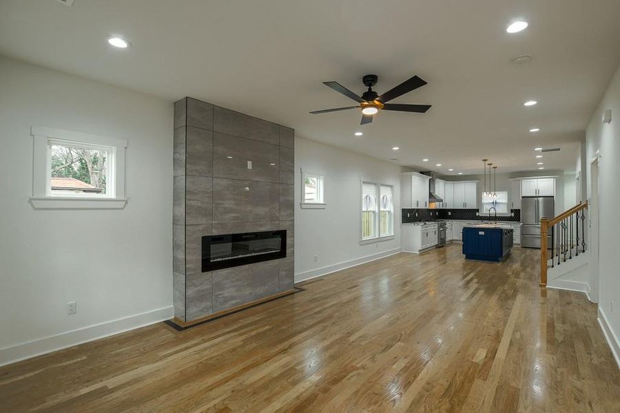Spacious, unfurnished interior of a new home in , Atlanta (Image 26).