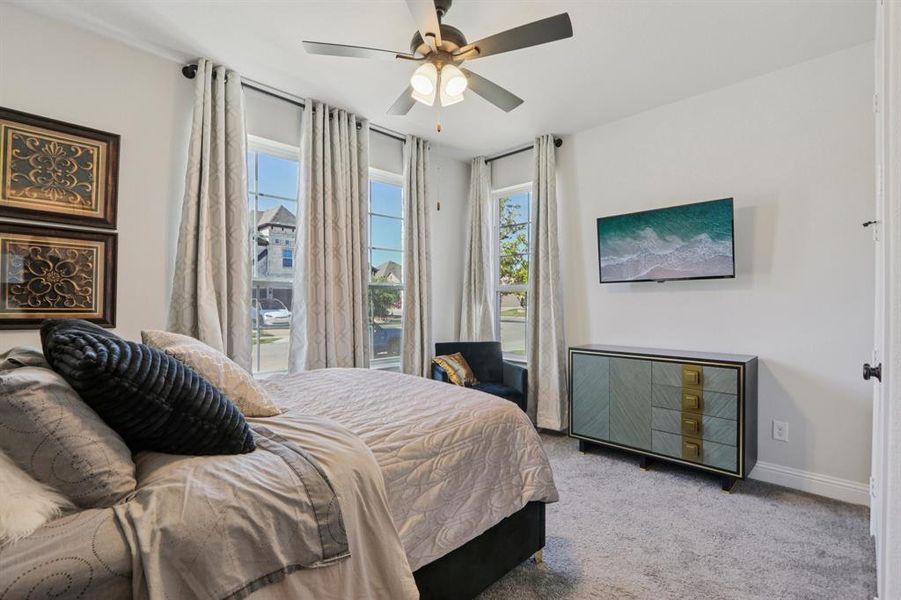 Furnished interior view inside a new home in , Northlake (Image 31).