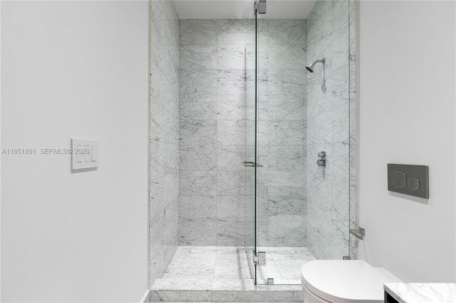 Image 28 of a home in .