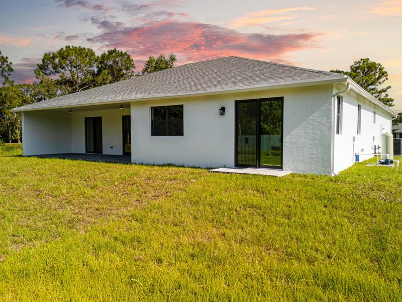 Exterior details and patio area of a home in , Port St. Lucie (Image 2).