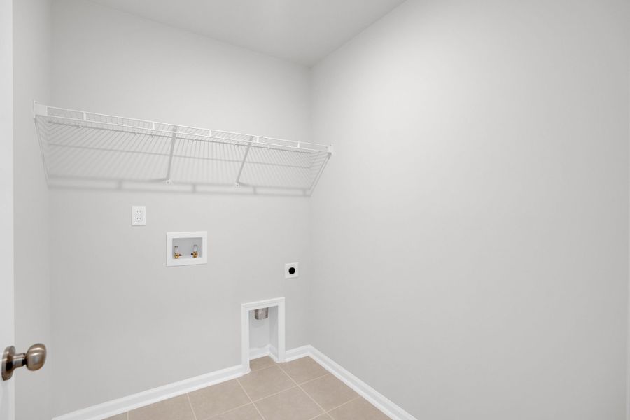 Spacious, unfurnished interior of a new home in Carriage Estates, Lexington (Image 40).