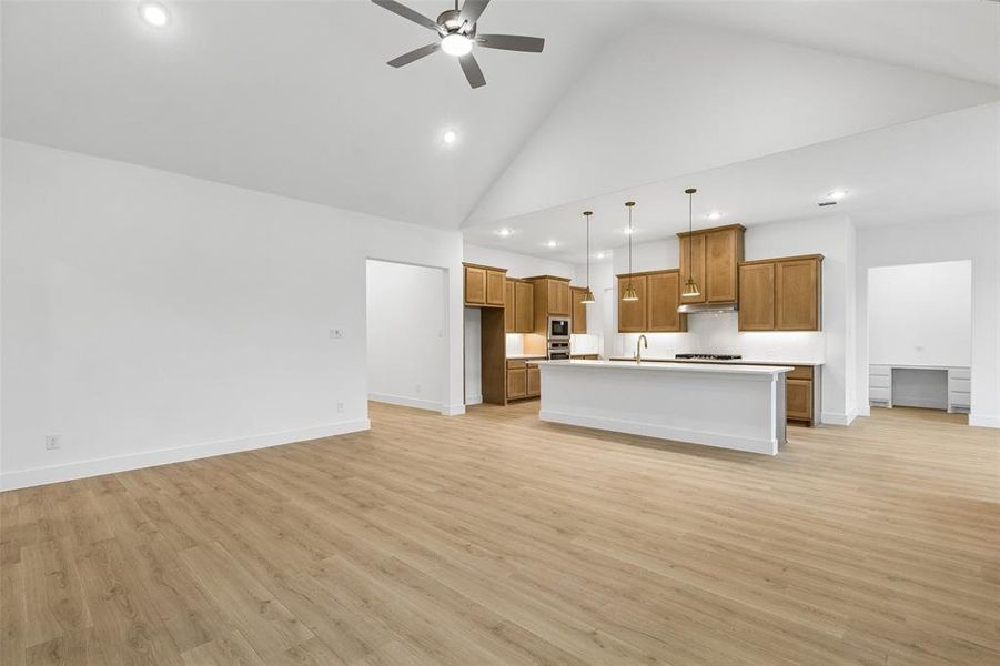 Spacious, unfurnished interior of a new home in Ellis Ranch Estates, Waxahachie (Image 28).