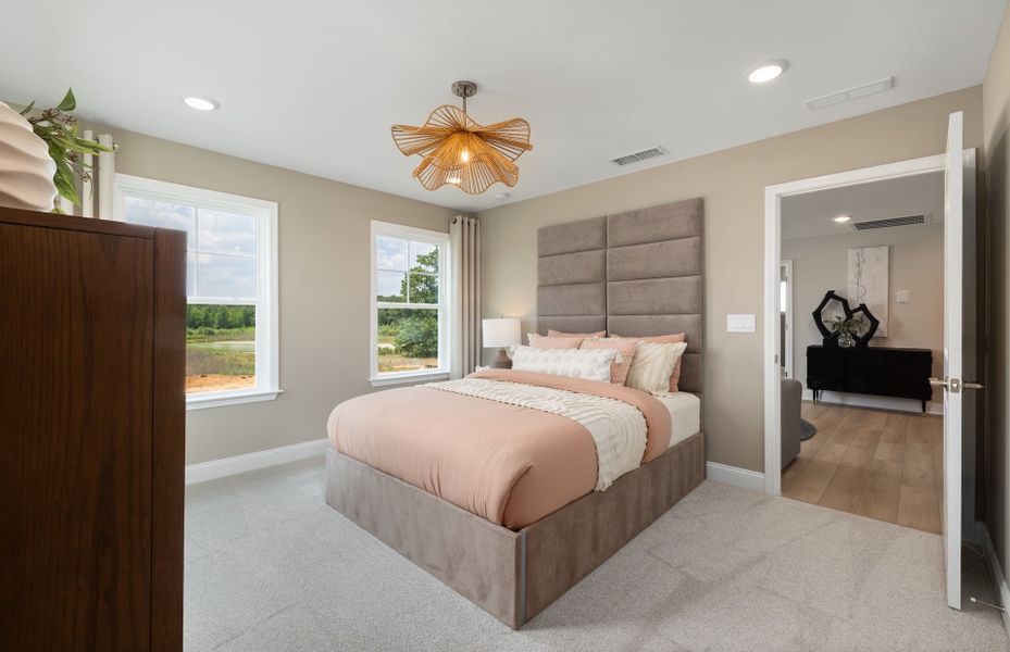 Representative furnished interior of a home built from the Continental by Pulte Homes in The Preserve at Marks Creek, Knightdale (Image 30). Representative furnished interior of a home built from the Continental by Pulte Homes in The Preserve at Marks Creek, Knightdale (Image 30).