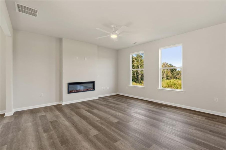 Spacious, unfurnished interior of a new home in The Brooke at Rivertown, South Fulton (Image 25).
