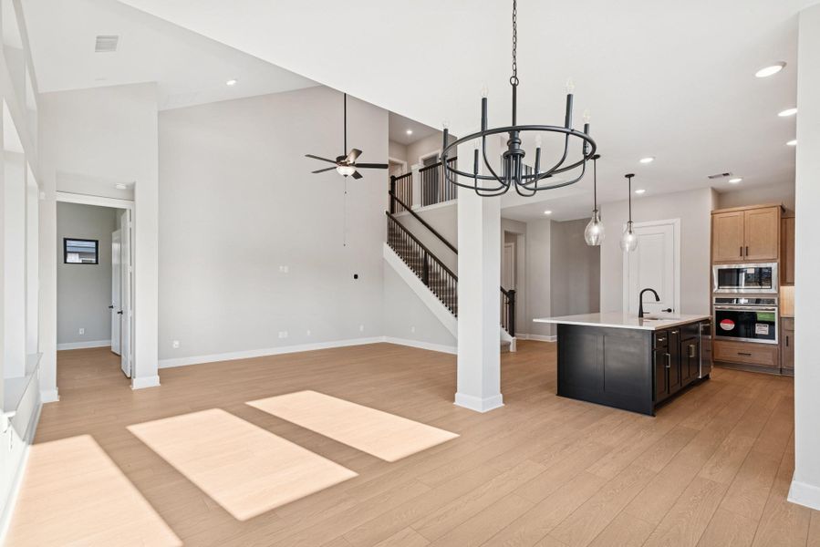 Spacious, unfurnished interior of a new home in Kresston, Montgomery (Image 31).