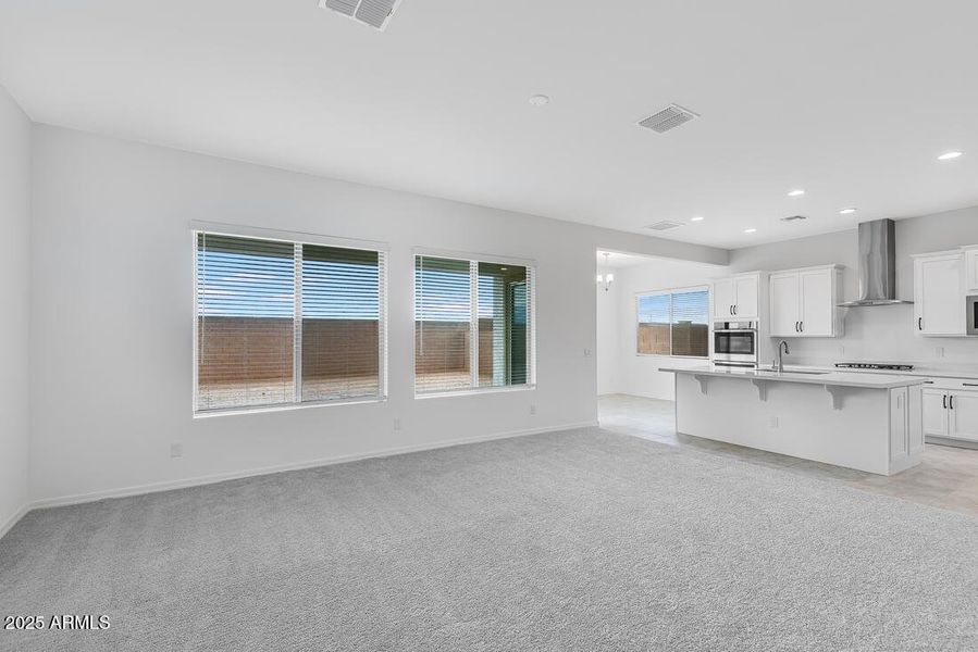 hj-az-phoenix-allen-ranches-expedition-a