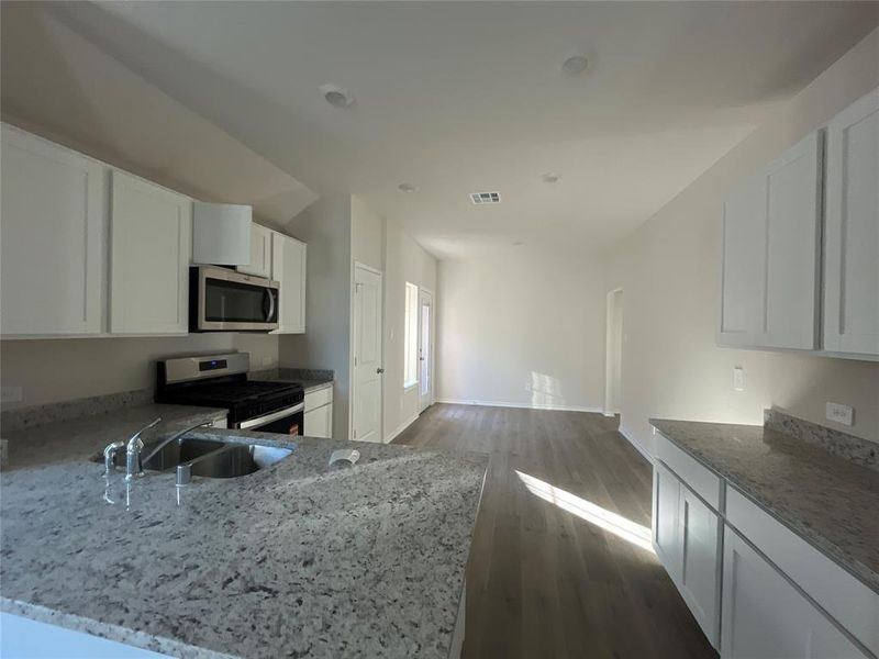 Furnished interior view inside a new home in Elevon, Lavon (Image 4).