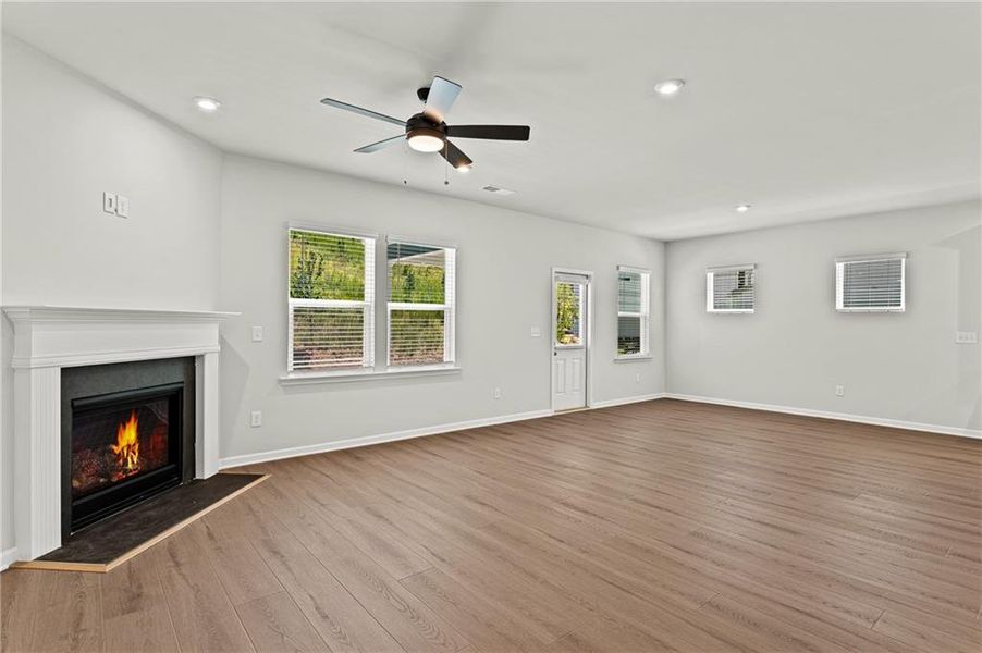 Spacious, unfurnished interior of a new home in Watermist at Mirror Lake, Villa Rica (Image 17). Spacious, unfurnished interior of a new home in Watermist at Mirror Lake, Villa Rica (Image 17).