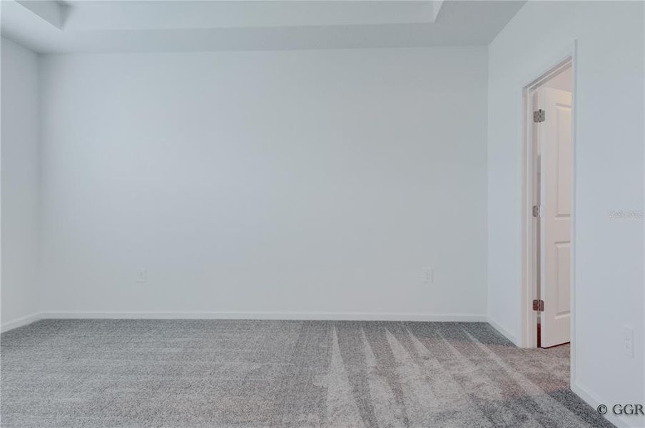 Spacious, unfurnished interior of a new home in , Davenport (Image 30).