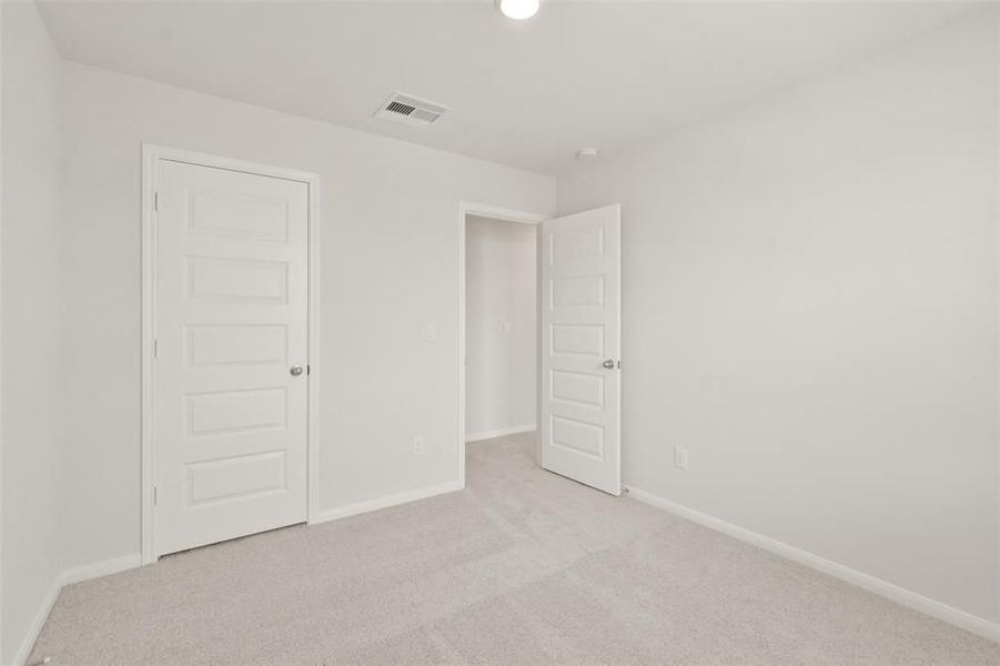 Spacious, unfurnished interior of a new home in Lakes at Black Oak, Magnolia (Image 34).