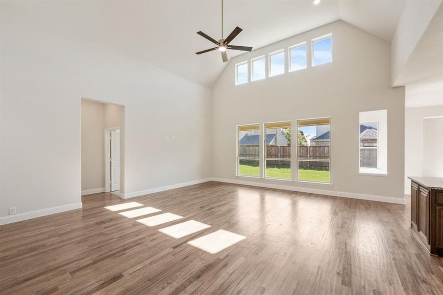 Spacious, unfurnished interior of a new home in Somerset Classic 70s & 80s, Mansfield (Image 21). Spacious, unfurnished interior of a new home in Somerset Classic 70s & 80s, Mansfield (Image 21).