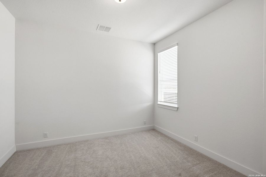 Spacious, unfurnished interior of a new home in Prominence Urban, San Antonio (Image 22).