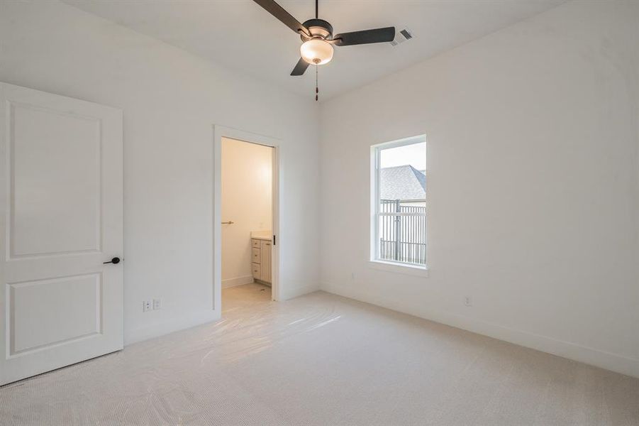 Spacious, unfurnished interior of a new home in , Haslet (Image 30). Spacious, unfurnished interior of a new home in , Haslet (Image 30).