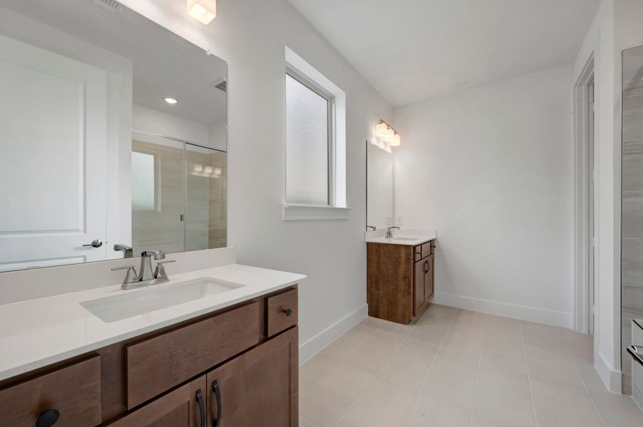 Furnished interior view inside a new home in Treeline, Justin (Image 10).