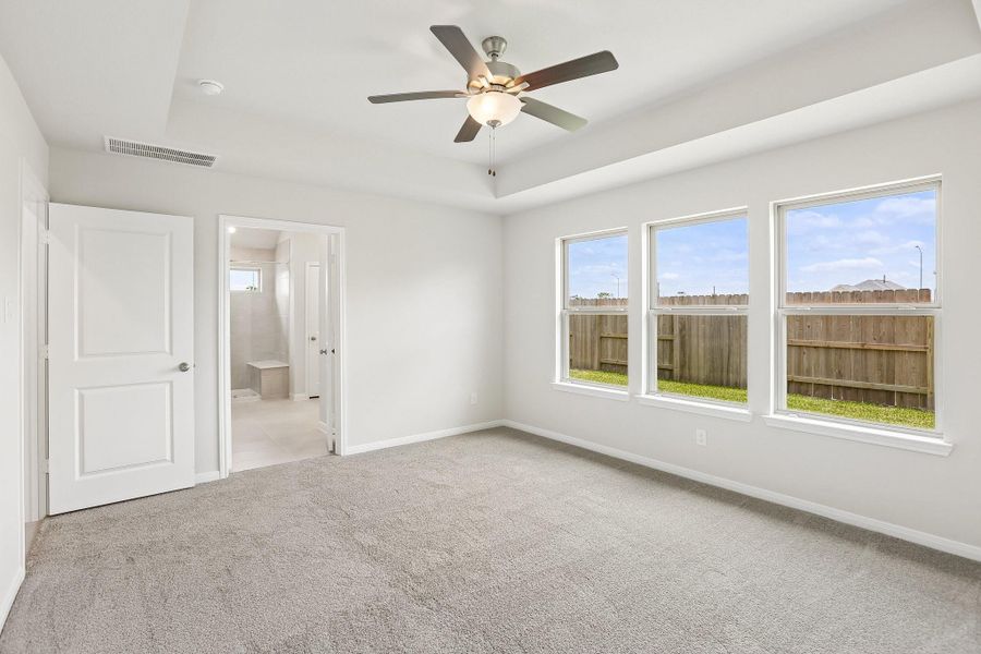 Spacious, unfurnished interior of a new home in Aldeana - Paintbrush Collection, Bonney (Image 33).