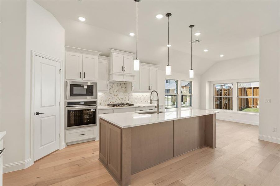 Furnished interior view inside a new home in Willow Wood Classic 50, McKinney (Image 8). Furnished interior view inside a new home in Willow Wood Classic 50, McKinney (Image 8).