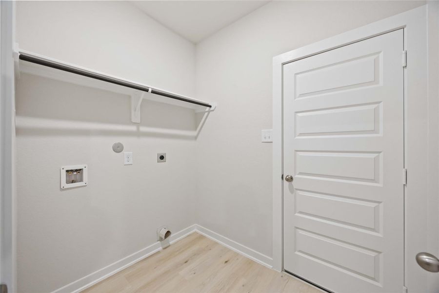 Spacious, unfurnished interior of a new home in Granger Pines, Conroe (Image 19). Spacious, unfurnished interior of a new home in Granger Pines, Conroe (Image 19).