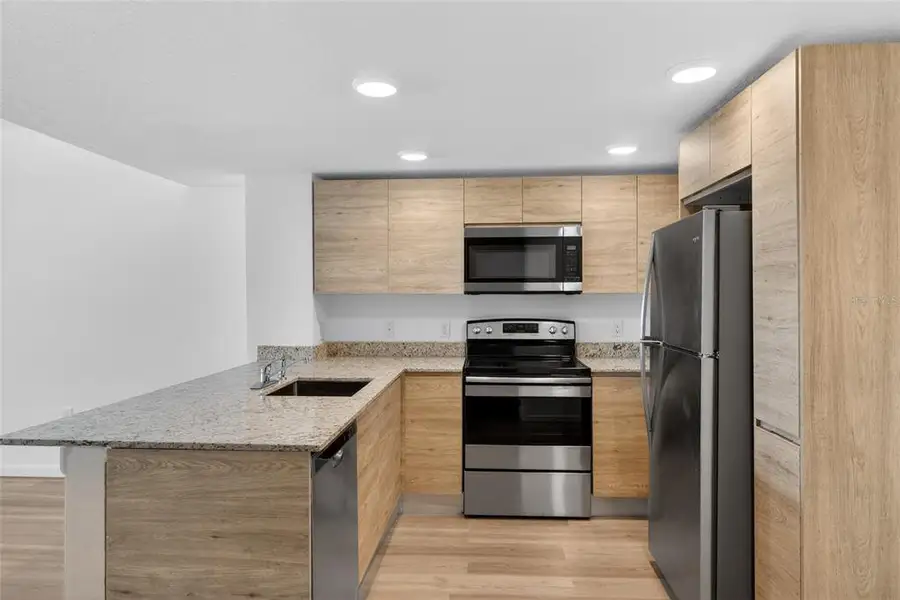 Furnished interior view inside a new home in , Orlando (Image 3).