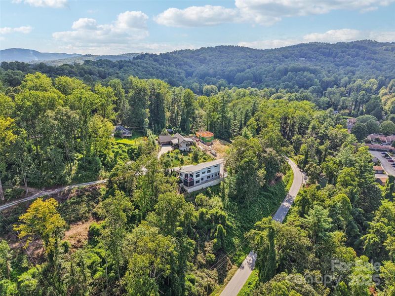 Image 34 of a home in .