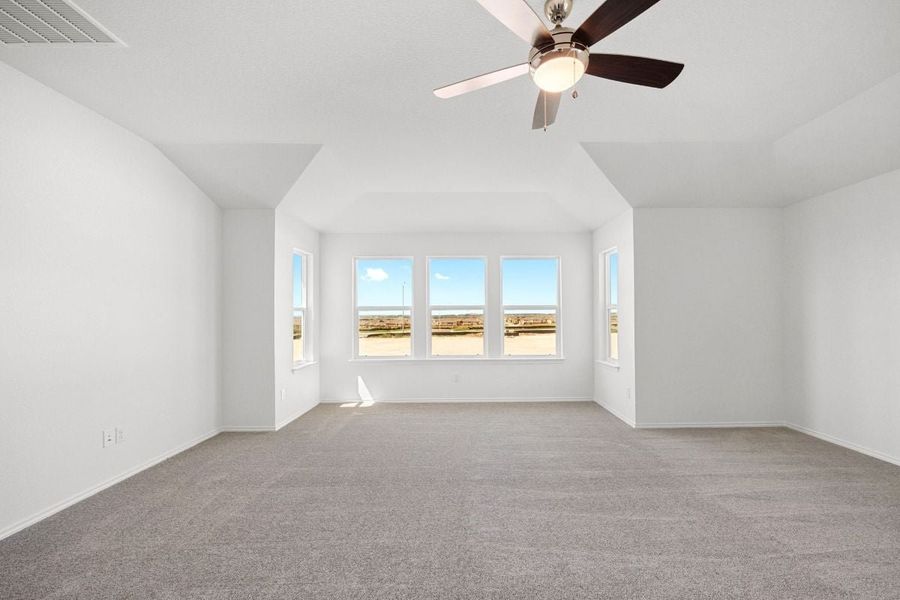 Spacious, unfurnished interior of a new home in Salerno - Classic Collection, Round Rock (Image 9). Spacious, unfurnished interior of a new home in Salerno - Classic Collection, Round Rock (Image 9).