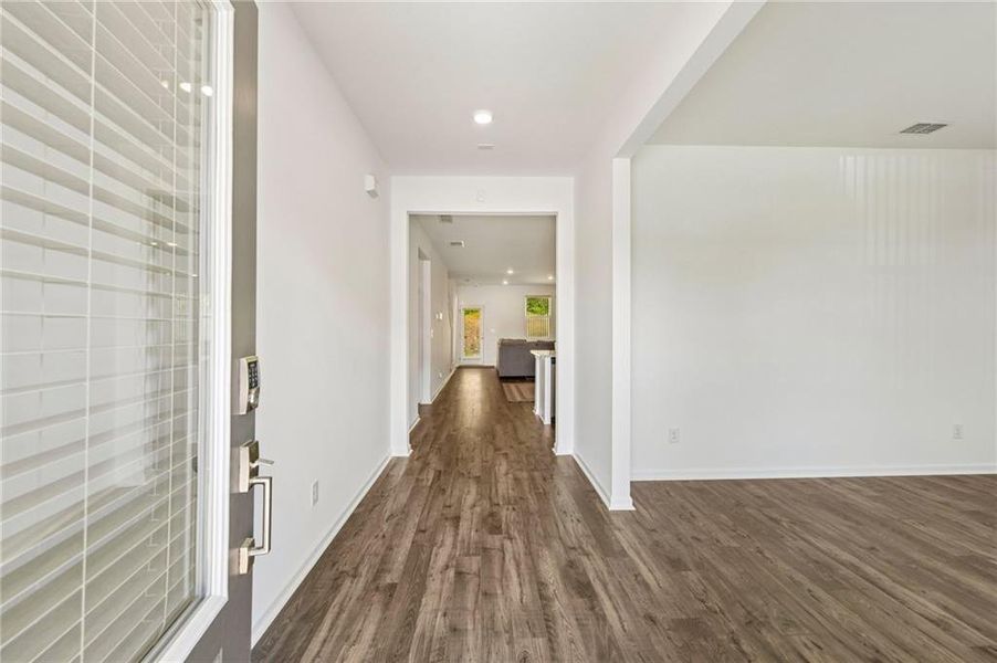 Spacious, unfurnished interior of a new home in Windance Lake, Loganville (Image 15).