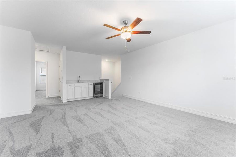 Spacious, unfurnished interior of a new home in , Lutz (Image 15).