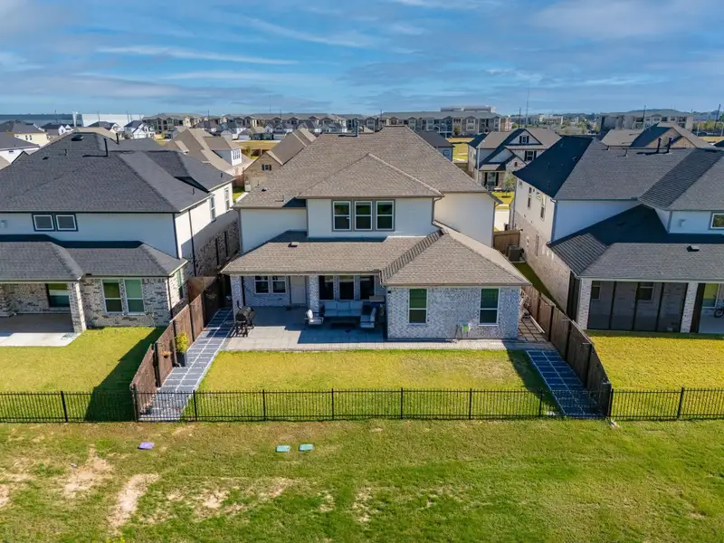 Image 44 of a home in Morton Creek Ranch.