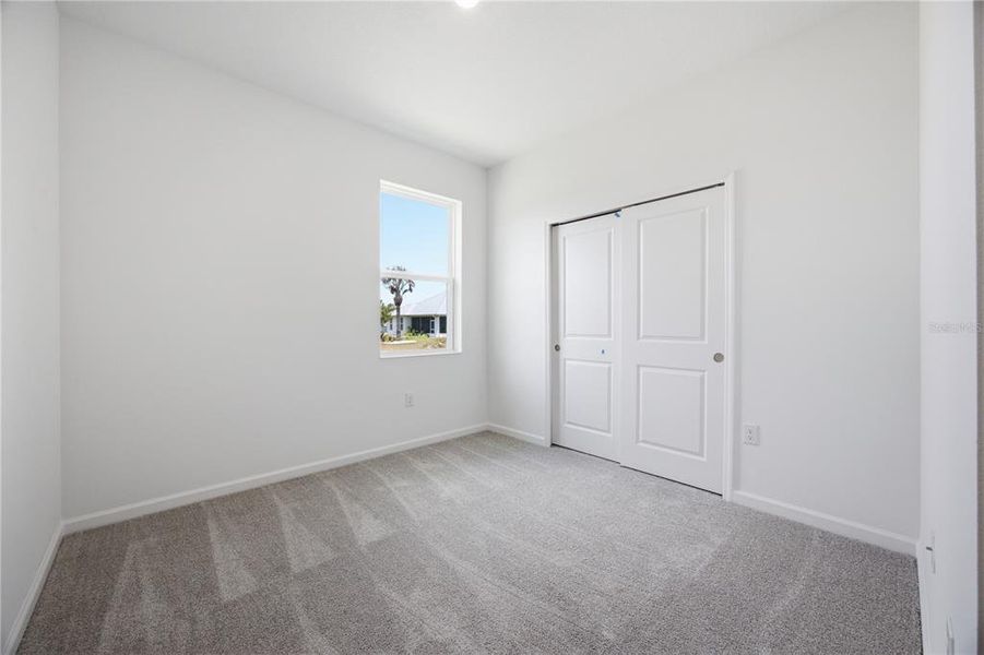 Spacious, unfurnished interior of a new home in , Okahumpka (Image 15).
