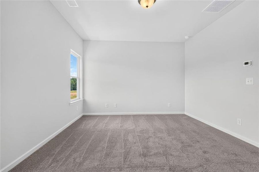Spacious, unfurnished interior of a new home in Fairington, Cartersville (Image 18).