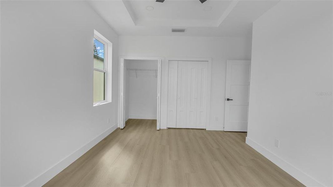 Spacious, unfurnished interior of a new home in , St. Petersburg (Image 25). Spacious, unfurnished interior of a new home in , St. Petersburg (Image 25).