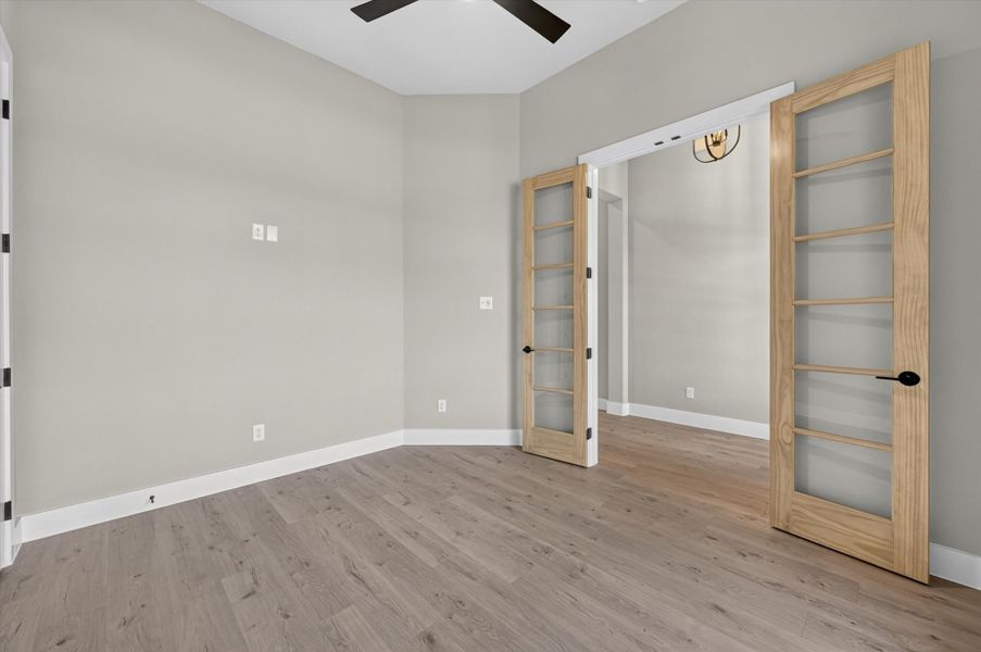 Spacious, unfurnished interior of a new home in Coyote Crossing, Godley (Image 17). Spacious, unfurnished interior of a new home in Coyote Crossing, Godley (Image 17).