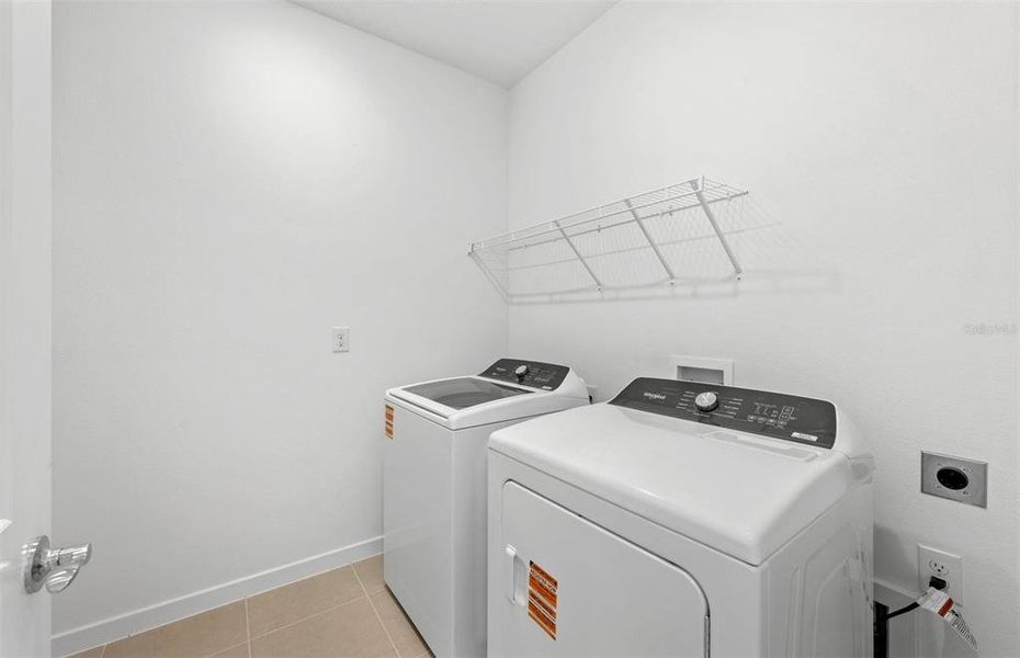 Close-up of interior finishes inside a home in Riverwood, Zephyrhills (Image 17).