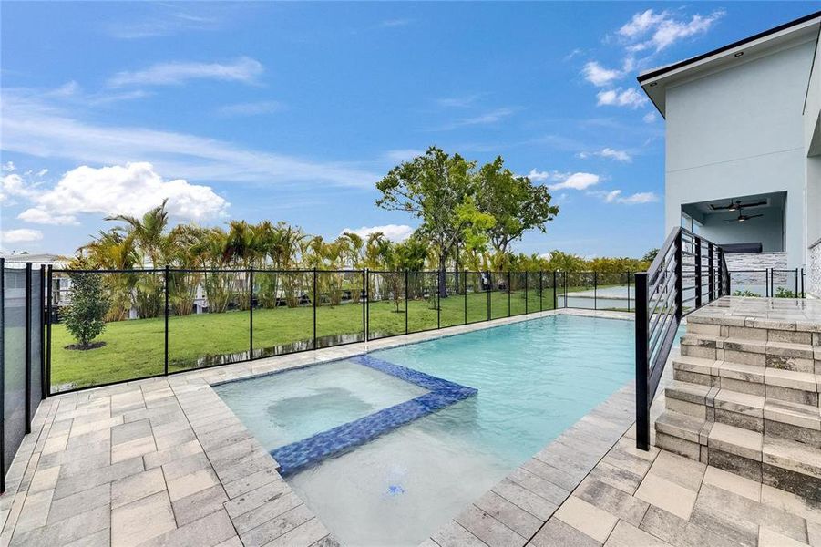 Exterior details and patio area of a home in , Apollo Beach (Image 50).