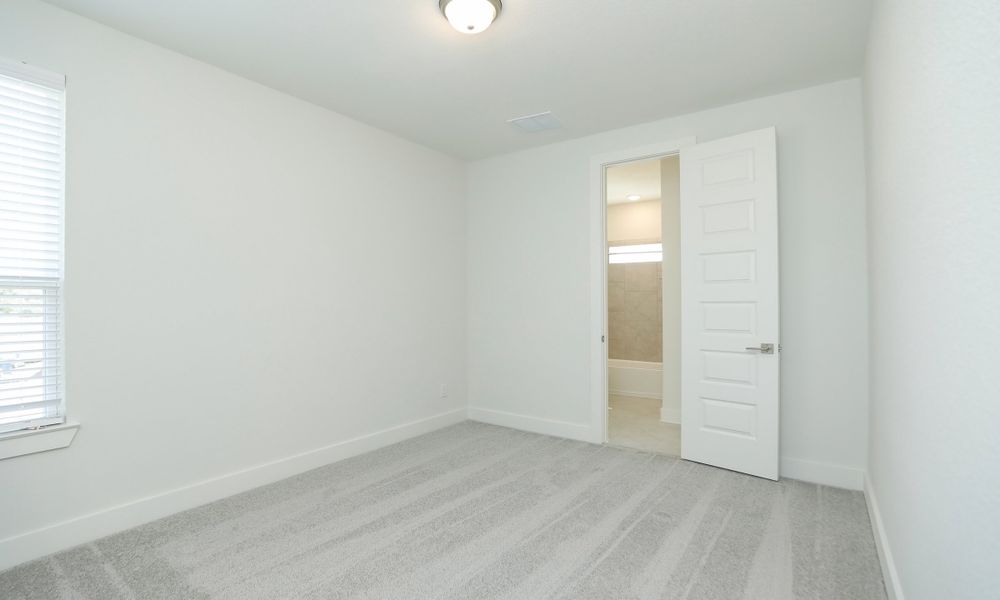Spacious, unfurnished interior of a new home in Independence Heights, Houston (Image 63). Spacious, unfurnished interior of a new home in Independence Heights, Houston (Image 63).