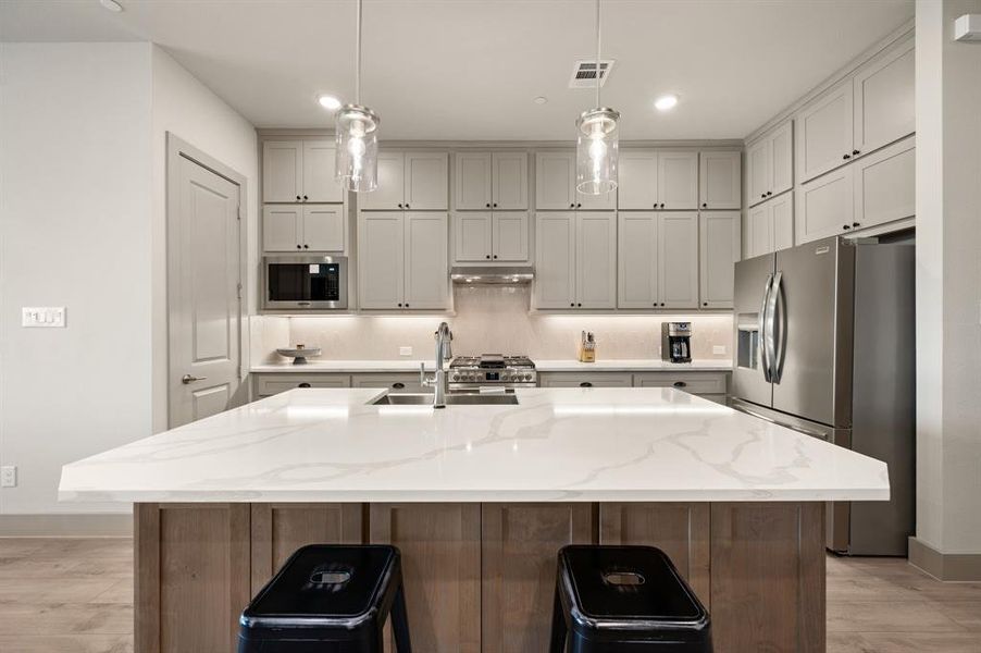 Furnished interior view inside a new home in , Farmers Branch (Image 12).