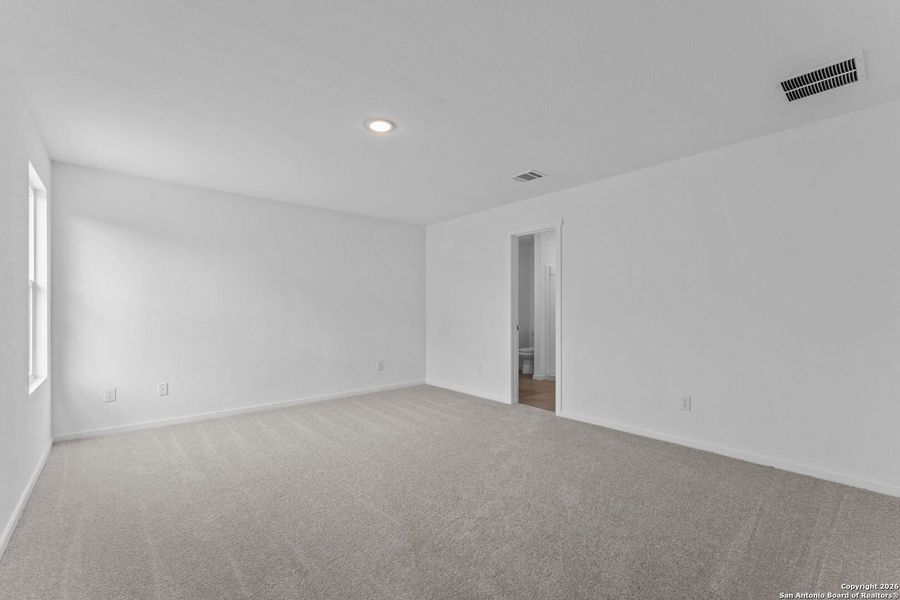 Spacious, unfurnished interior of a new home in Voss Farms: Watermill Collection, New Braunfels (Image 13). Spacious, unfurnished interior of a new home in Voss Farms: Watermill Collection, New Braunfels (Image 13).