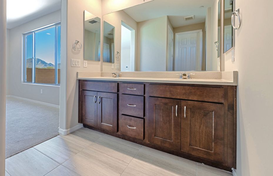 Furnished interior view inside a new home in Vistoso Canyon Estates, Oro Valley (Image 11). Furnished interior view inside a new home in Vistoso Canyon Estates, Oro Valley (Image 11).